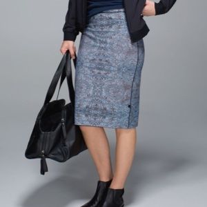 Lululemon Twice as nice skirt multi/black